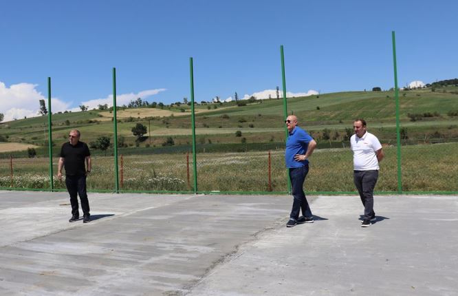 ხაშურის მუნიციპალიტეტში სპორტული ინფრასტრუქტურის მოწყობის სამუშაოები  მიმდინარეობს