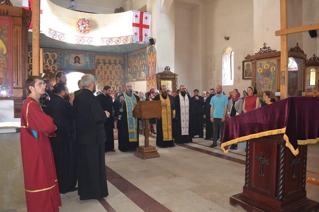 ვანში აგვისტოს ომში დაღუპულთა ხსოვნას პატივი მიაგეს