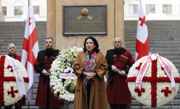 პრეზიდენტი საქართველოს დამოუკიდებლობისა და თავისუფლებისთვის ყველა ბრძოლასა და ომში დაღუპულთა საერთო მემორიალის შექმნის ინიციატივით გამოვიდა