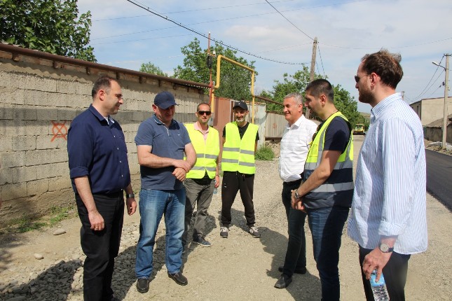 შიდა ქართლის რეგიონში საგზაო ინფრასტეუქტურის მოწყობა მიმდინარეობს