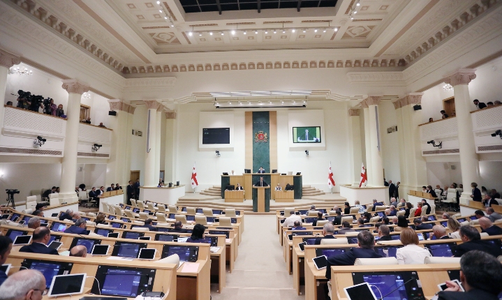 საქართველოს პარლამენტმა მთავრობის განახლებულ შემადგენლობას ნდობა გამოუცხადა