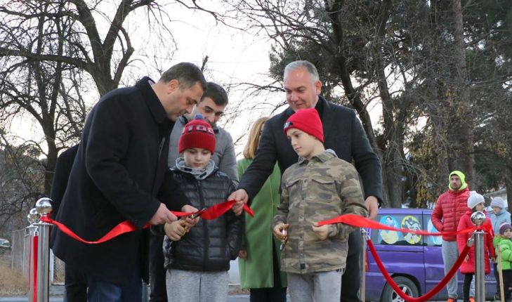 რუსთავში,  განახლებული სკვერი გაიხსნა